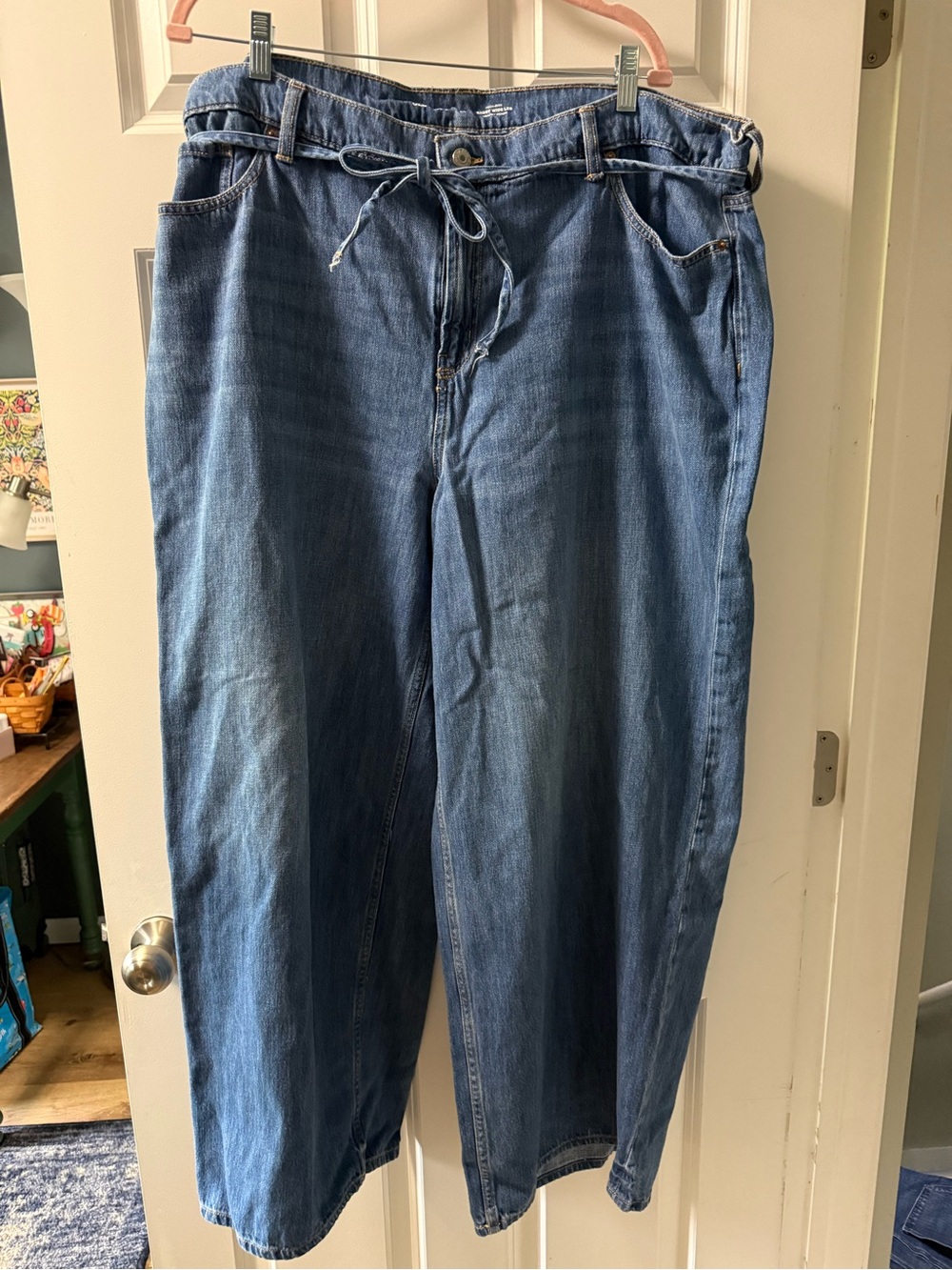 Old Navy Relaxed Drawstring Jeans in Medium Blue